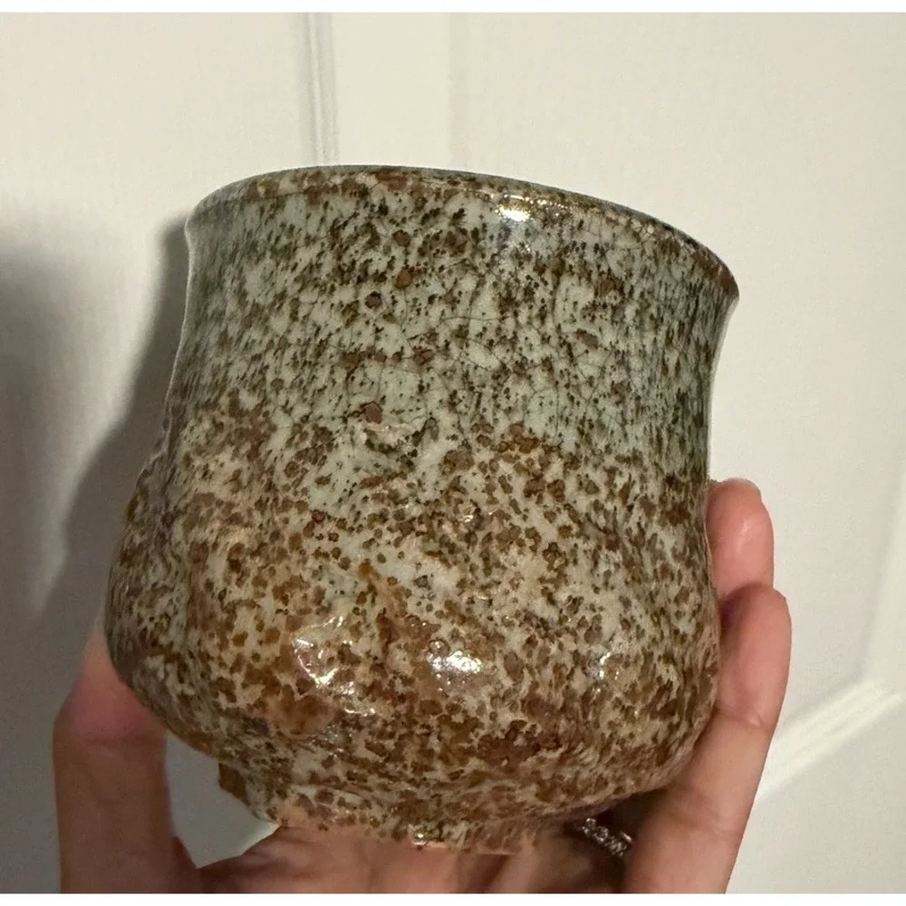 The Unbranded Brand vintage ceramic